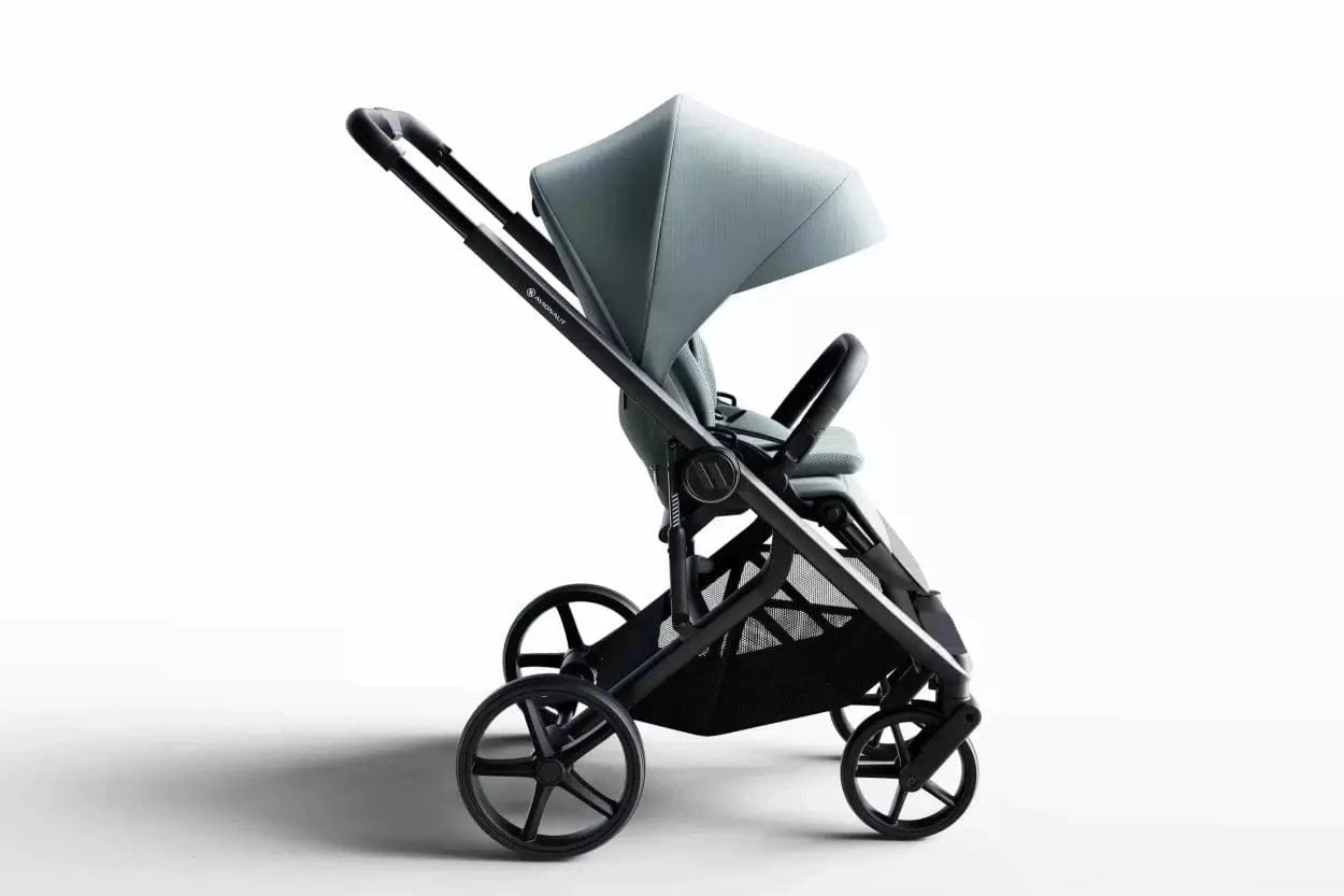 Avionaut Sirius 3-in-1 Travel System with Pixel Pro 2.0 C Car Seat & IQ Orbit Base