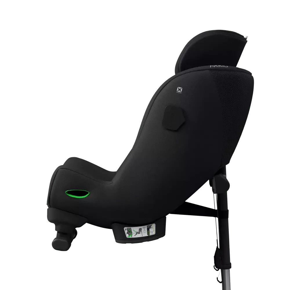 Side view of Axkid safety seat with protective shell