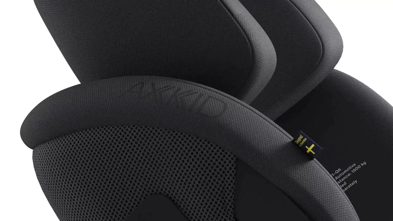Axkid One + 3 Car Seat