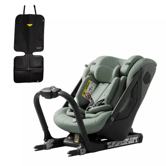 Axkid One + 3 Car Seat