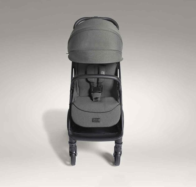 Compact stroller with leatherette handlebar and modern grey fabric