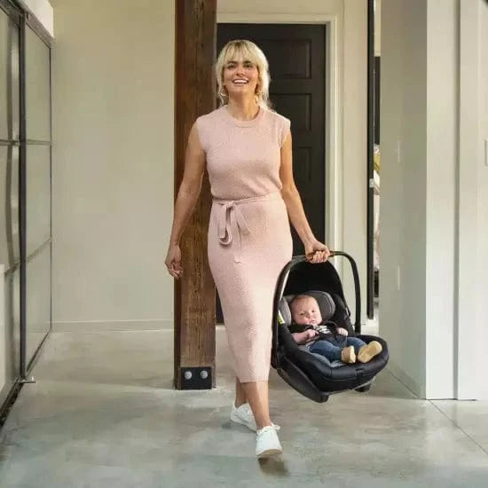 Nuna ARRA Next (base sold separately) | Little Peas - Your Pram & Car Seat Centre