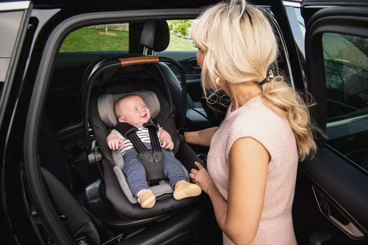 Nuna ARRA Next (base sold separately) | Little Peas - Your Pram & Car Seat Centre