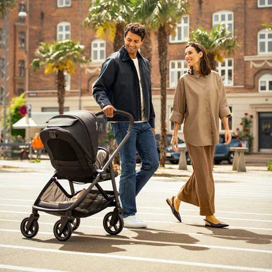 Nuna Swiv Pushchair