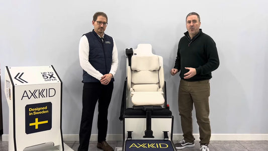 Axkid Up Car Seat Demonstration