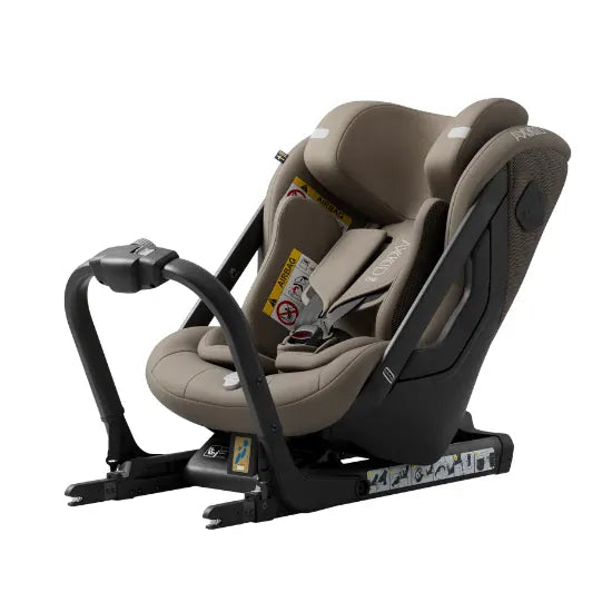 Axkid One + 3 Car Seat