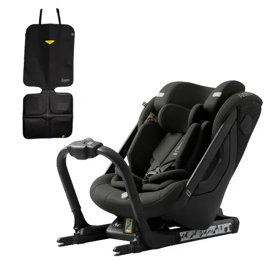 Axkid One + 3 Car Seat - Free Seat Protector