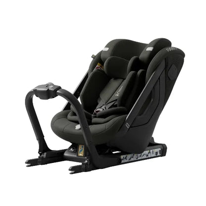 Axkid One + 3 Car Seat