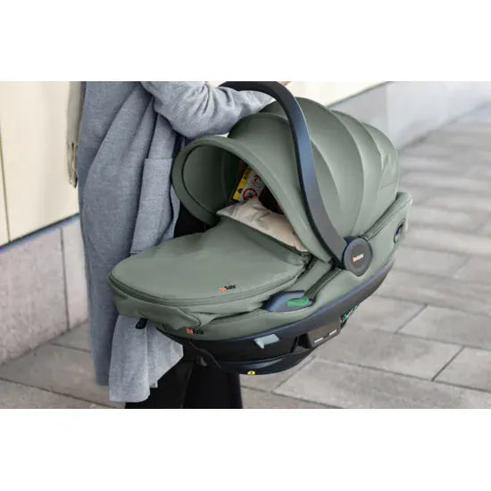 BeSafe Go Beyond Wind & Weather Cover