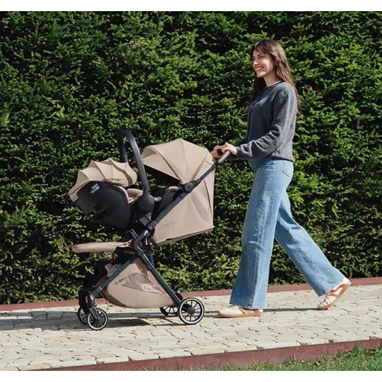 Britax Römer TIRA Stroller Outdoors