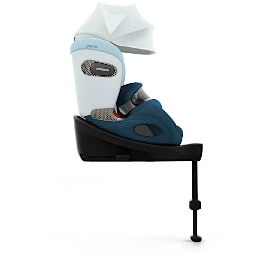 Side view of the CYBEX Anoris S airbag car seat in Opal Blue with the XXL UPF50+ sun canopy