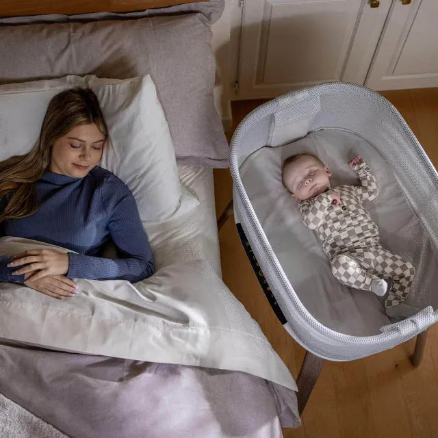 Graco Eluma Nest Bedside Crib