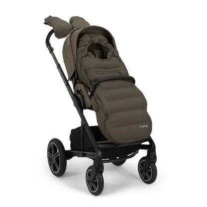 Nuna Winter Stroller Set on Pushchair in Pistachio