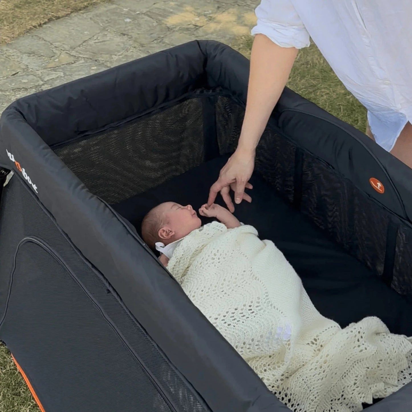 Out n About Nipper Nest Travel Cot
