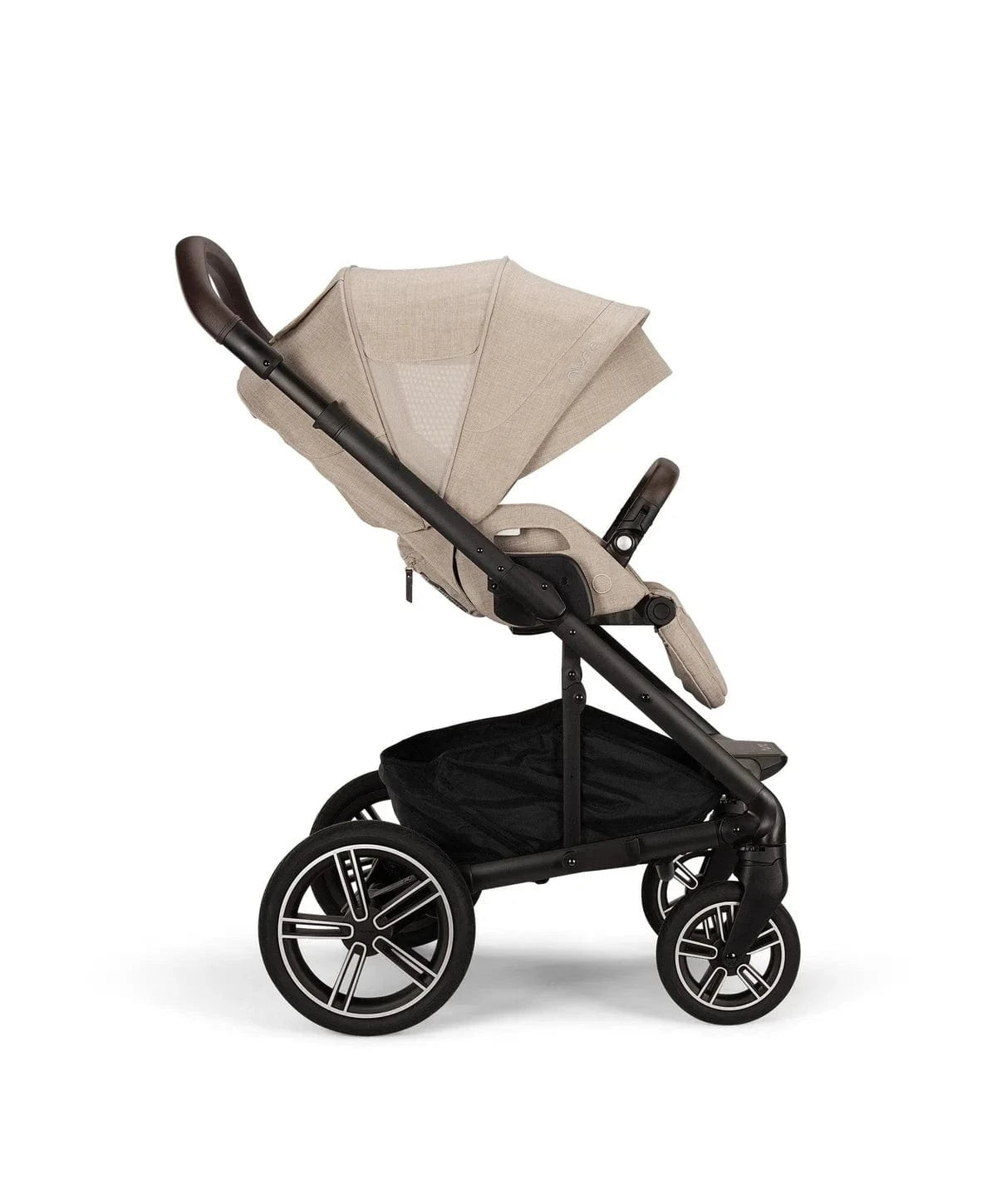 Outlet - Nuna Mixx Next in Biscotti with Pipa Next Caviar & Base Next Travel Bundle