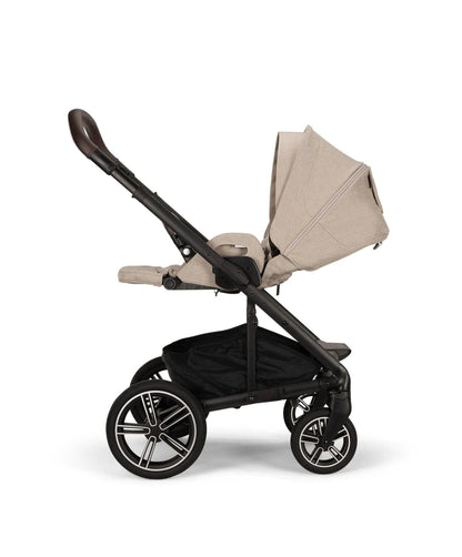 Outlet - Nuna Mixx Next in Biscotti with Pipa Next Caviar & Base Next Travel Bundle