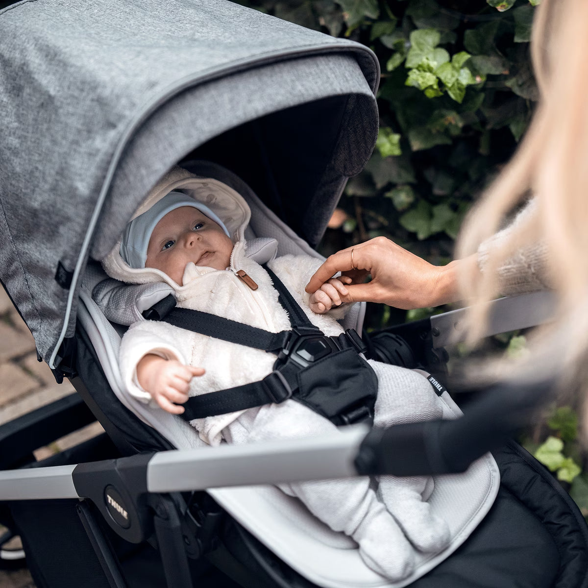 Outlet - Thule Shine Pushchair - Black/Grey Melange