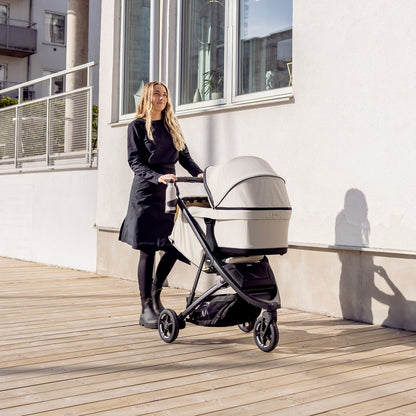 Thule Spring 2 Compact All-Terrain Stroller